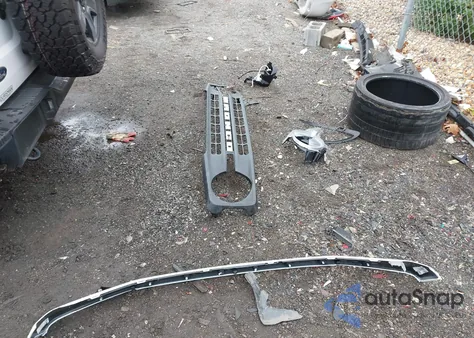 2024 Ford Bronco Black Diamond z USA, uszkodzony, nr VIN 1FMEE1BP2RLA30728